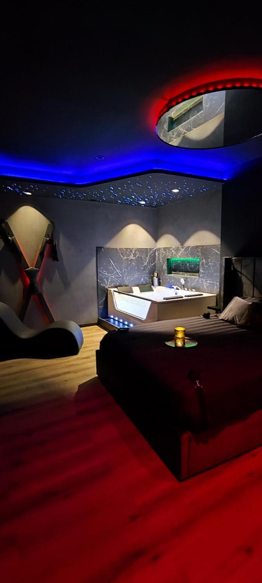 Loveroomxspa Bourg-Saint-Christophe Zewnętrze zdjęcie