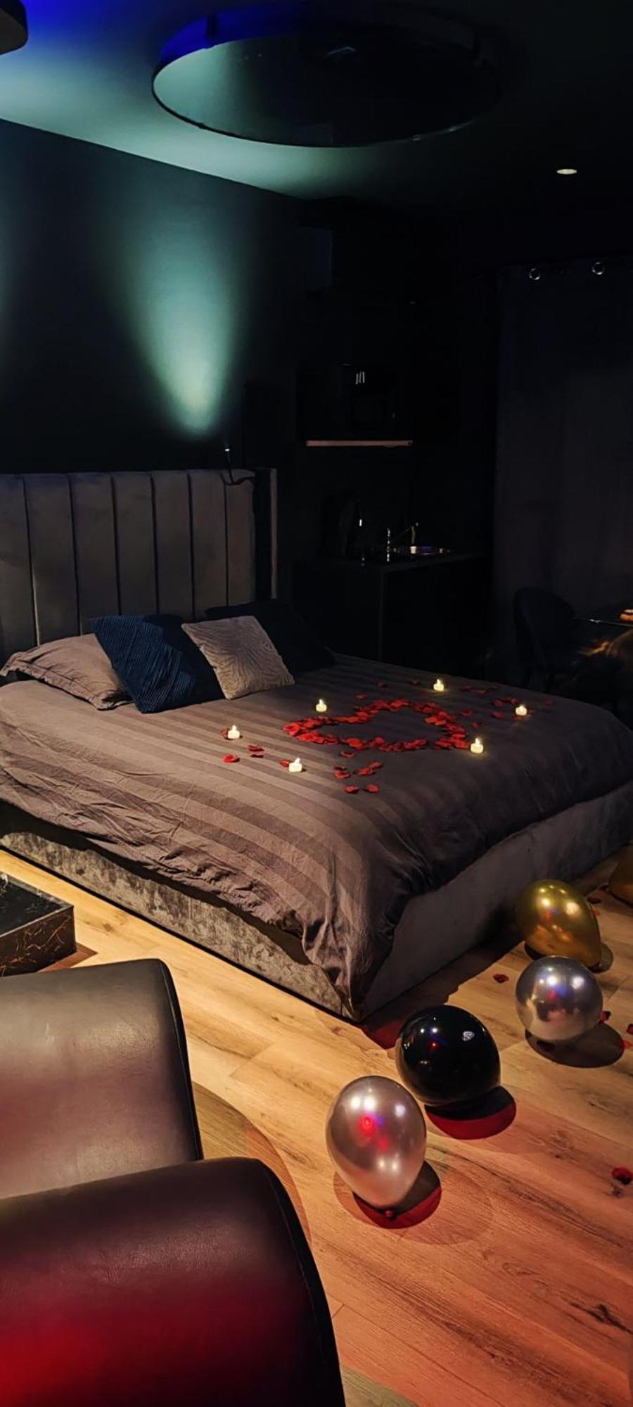 Loveroomxspa Bourg-Saint-Christophe Zewnętrze zdjęcie