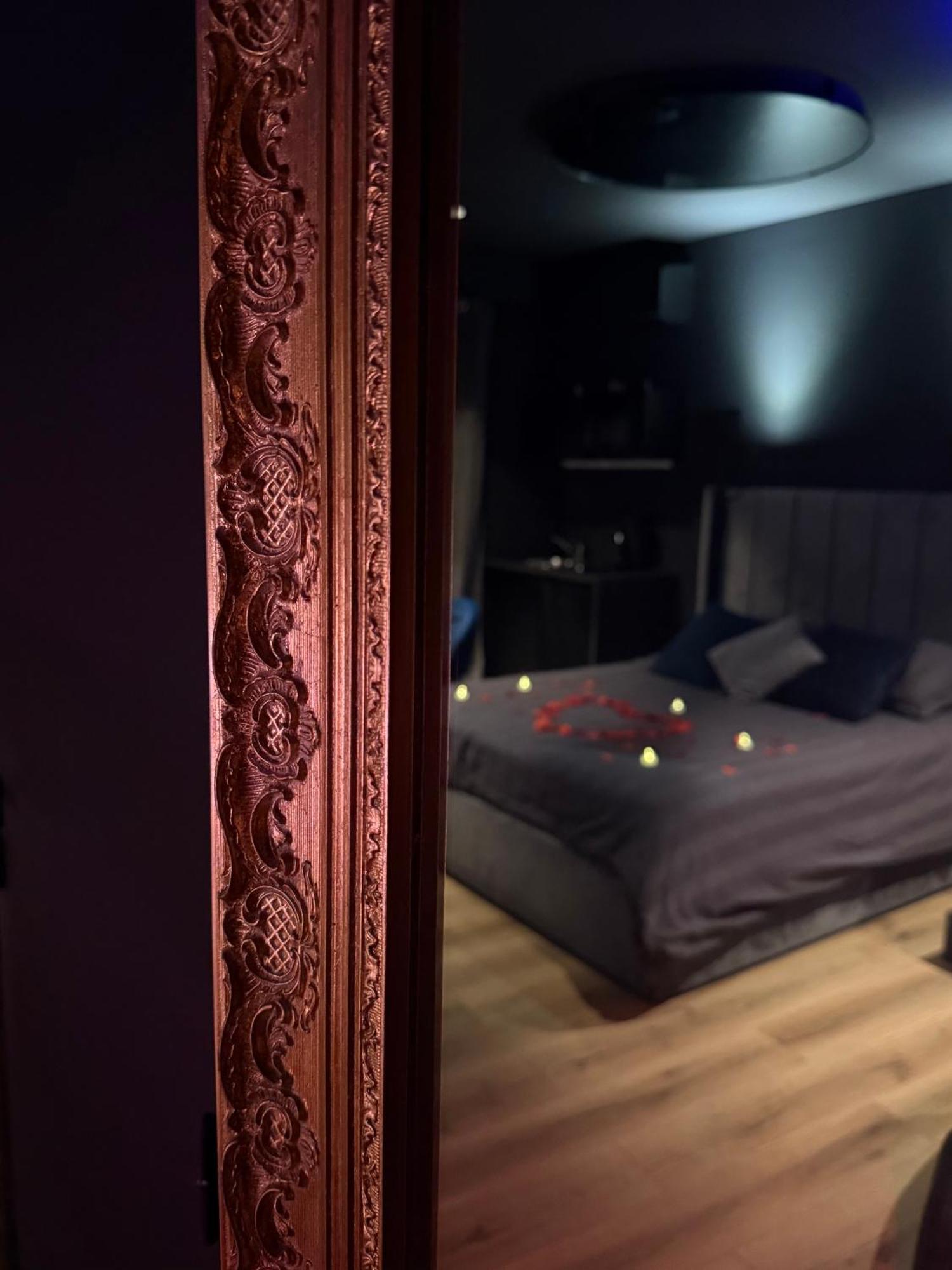 Loveroomxspa Bourg-Saint-Christophe Zewnętrze zdjęcie